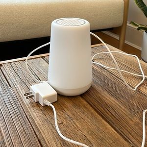 Kids Hatch light and sound machine. Perfect condition.